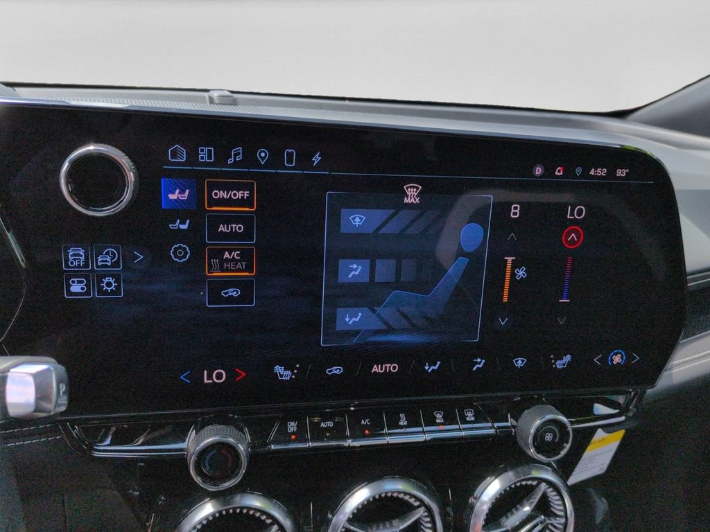 Used 2024 Chevrolet Blazer EV LT AWD/4WD image 25