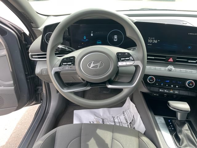 Used 2024 Hyundai Elantra SEL FWD image 23
