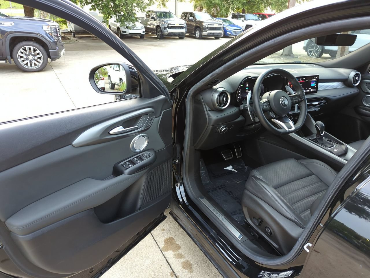 Used 2024 Alfa Romeo Tonale Veloce AWD/4WD image 7