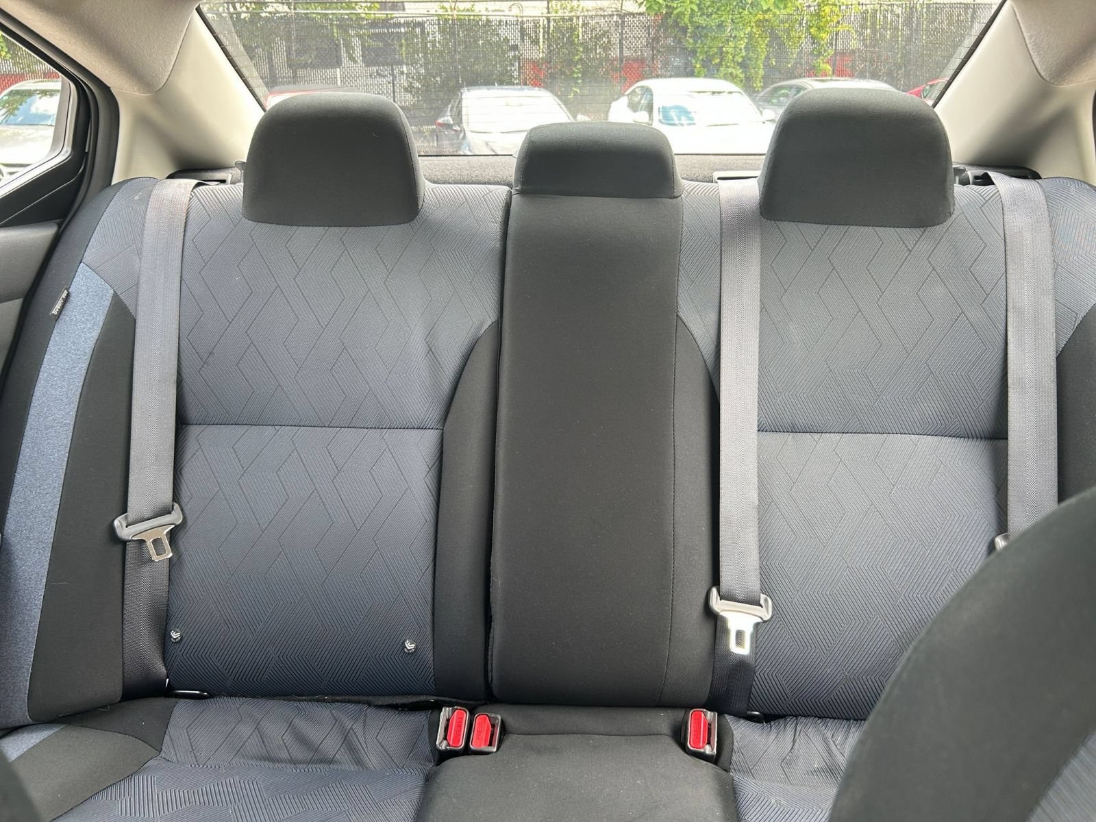 Used 2025 Nissan Versa SV FWD image 32