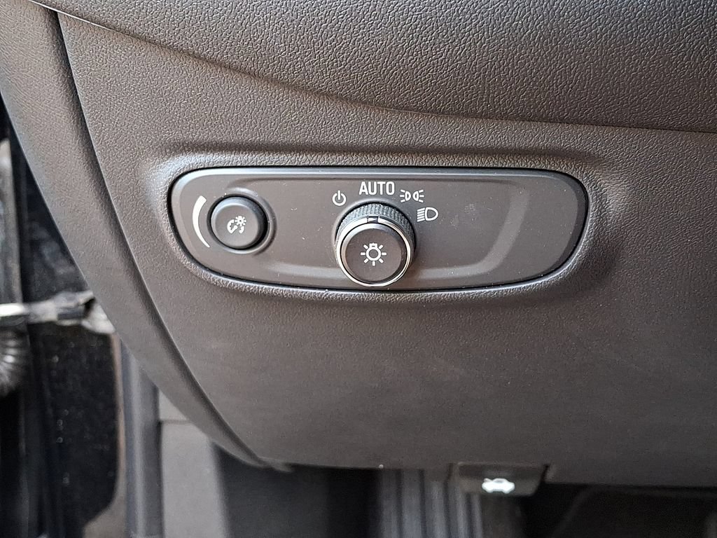 Used 2023 Chevrolet Equinox LT AWD/4WD image 24