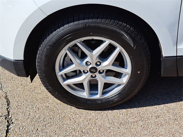 Used 2024 Ford Edge SEL image 9