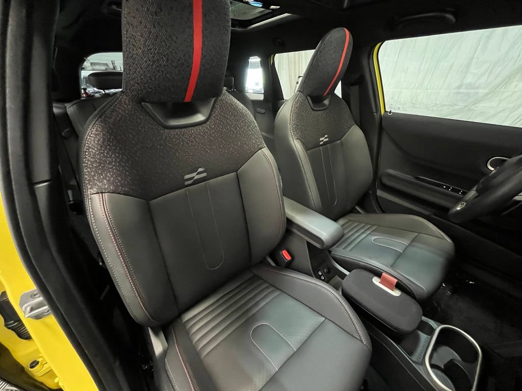 Used 2025 MINI Cooper S FWD image 12