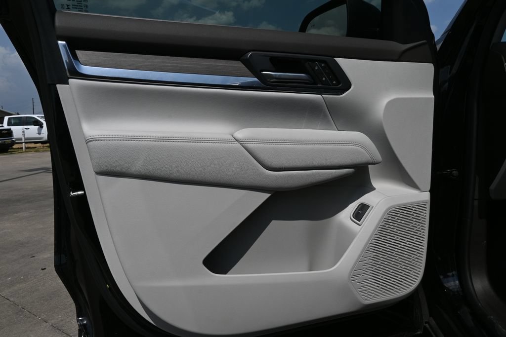 Used 2026 GMC Terrain Denali w/ LPO, Floor Liner Package AWD/4WD image 17
