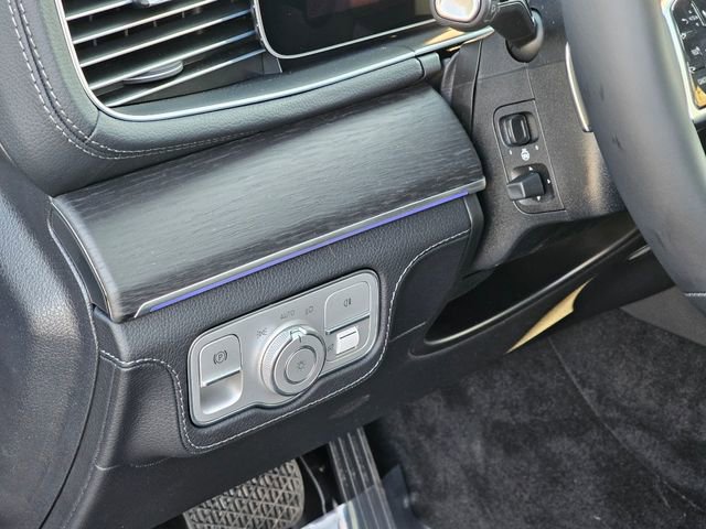 New 2026 Mercedes-Benz GLS 450 4MATIC image 16