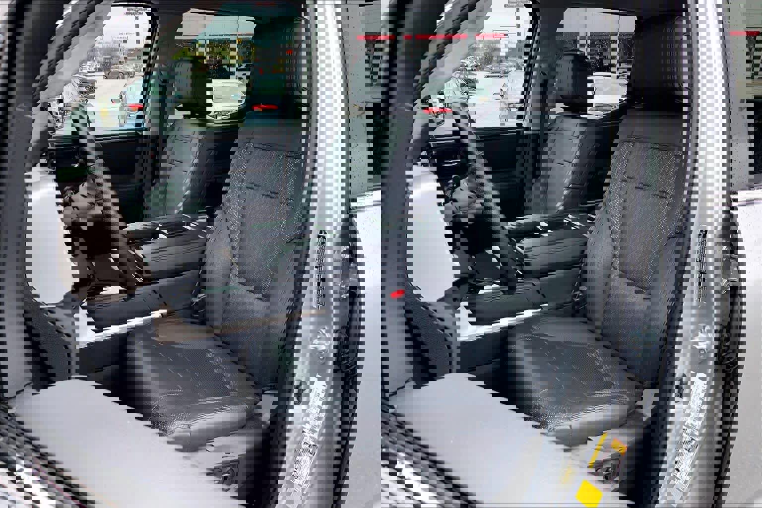 Used 2023 Toyota Tundra Limited image 7