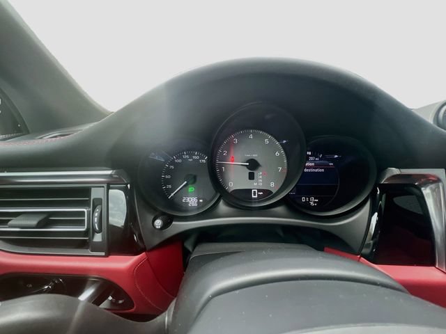 Certified 2023 Porsche Macan S AWD/4WD image 29