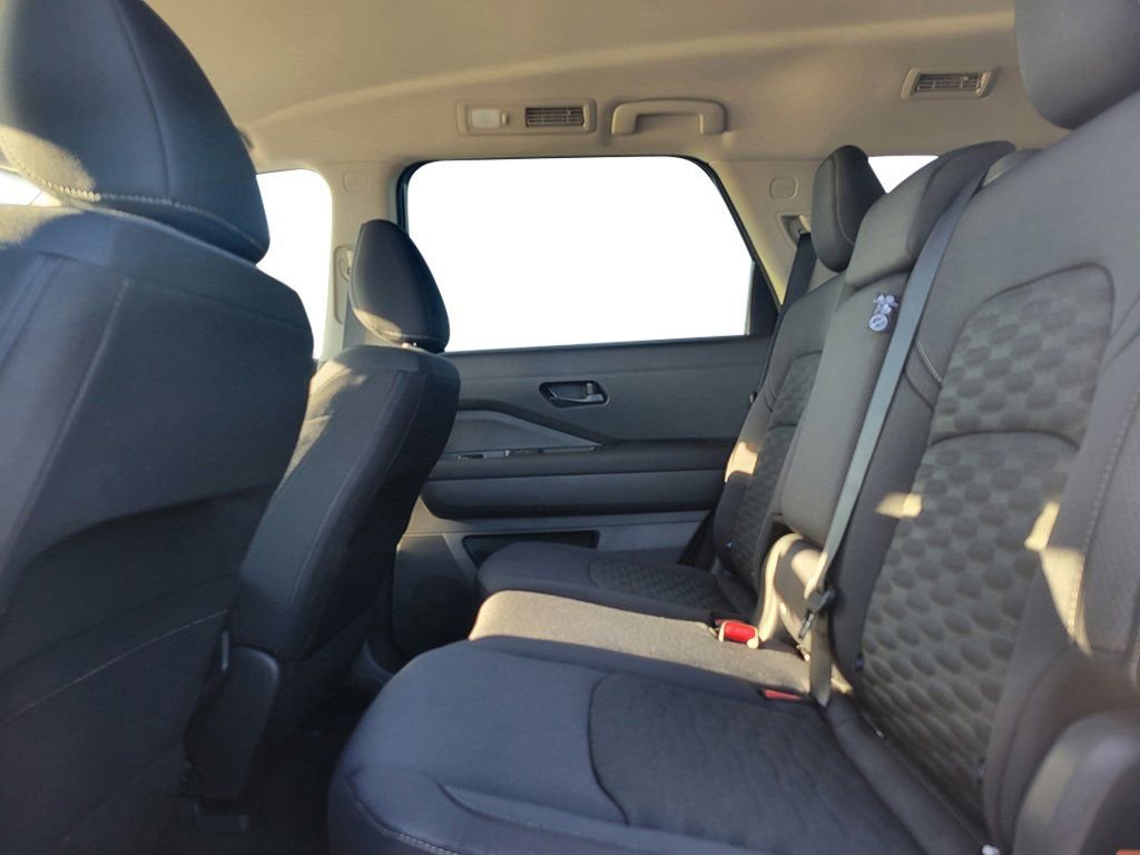 New 2025 Nissan Pathfinder SV image 25