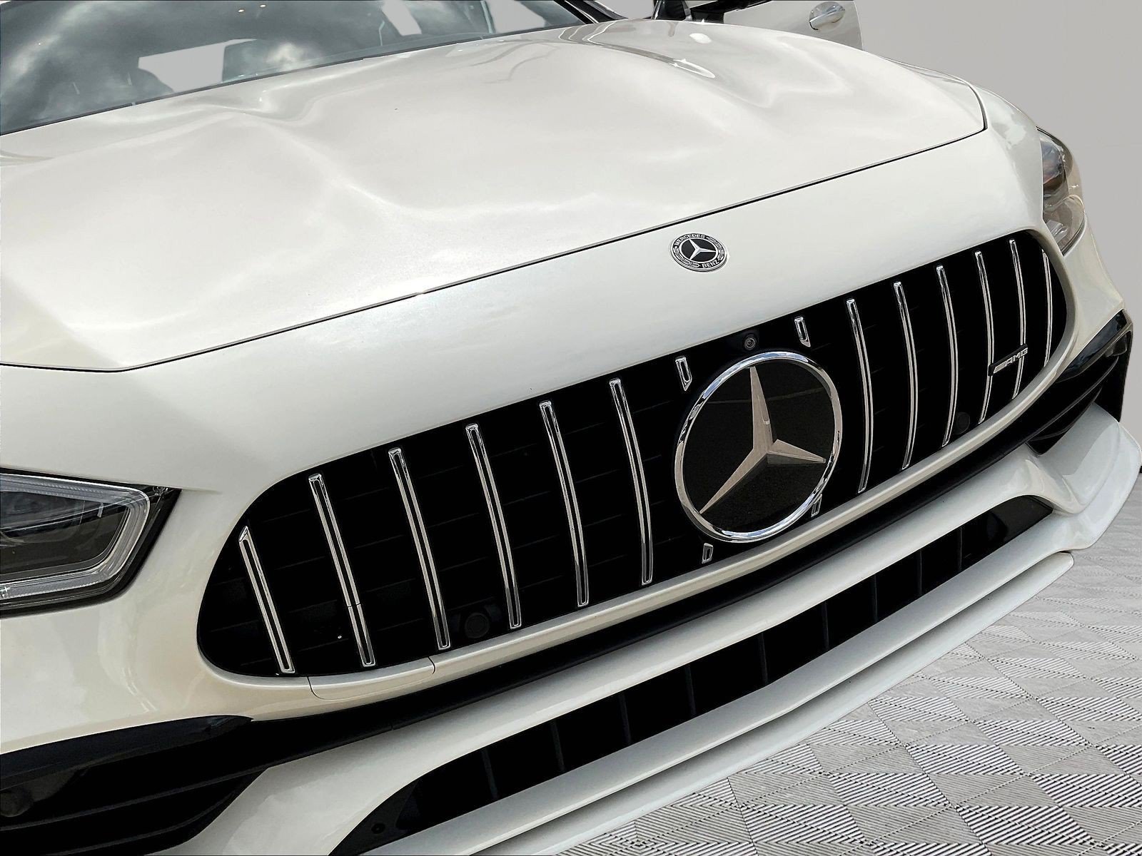Used 2023 Mercedes-Benz AMG GT 43 image 33