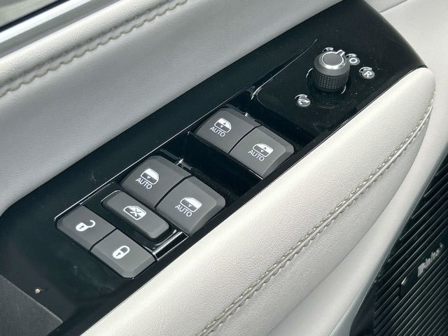 New 2026 Jeep Grand Wagoneer L Limited AWD/4WD image 23