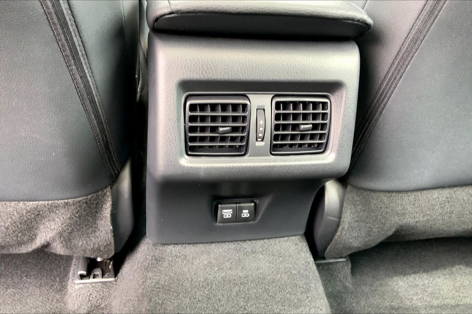 Used 2026 Toyota Camry XSE AWD/4WD image 34