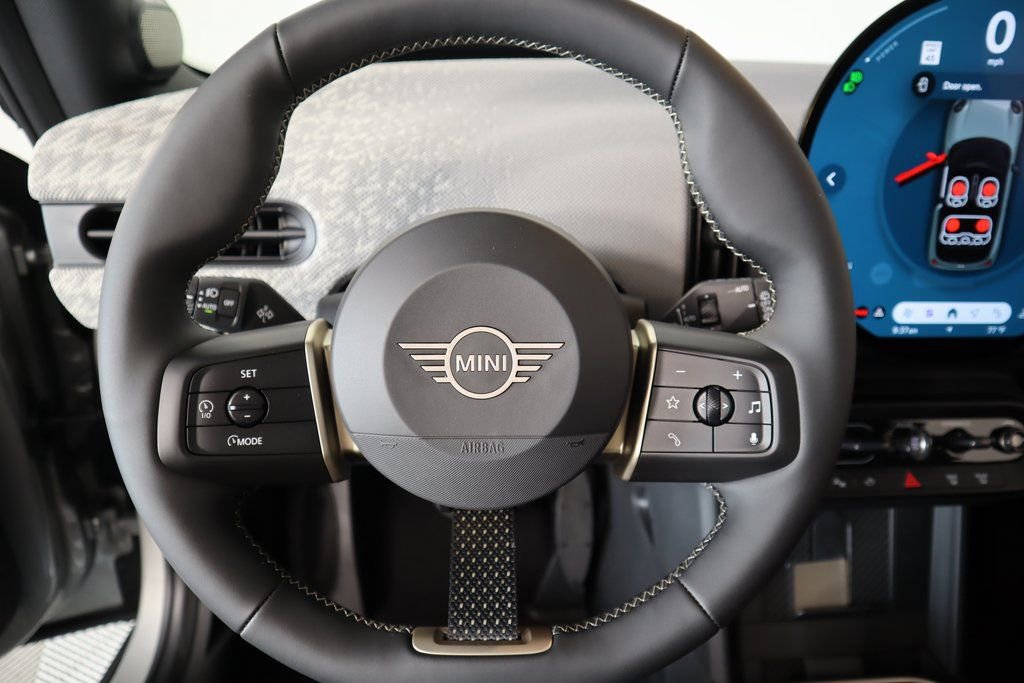 New 2025 MINI Cooper S image 4