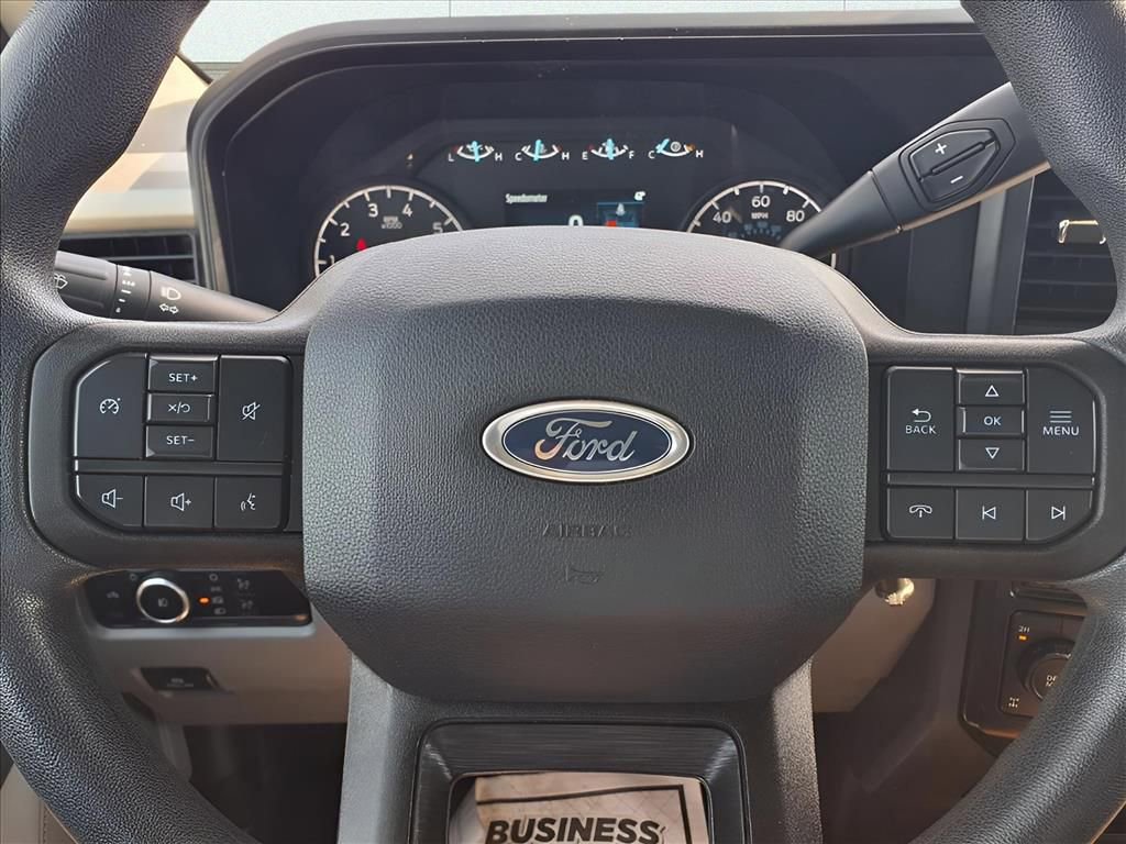 Used 2023 Ford F250 XLT w/ FX4 Off-Road Package AWD/4WD image 16