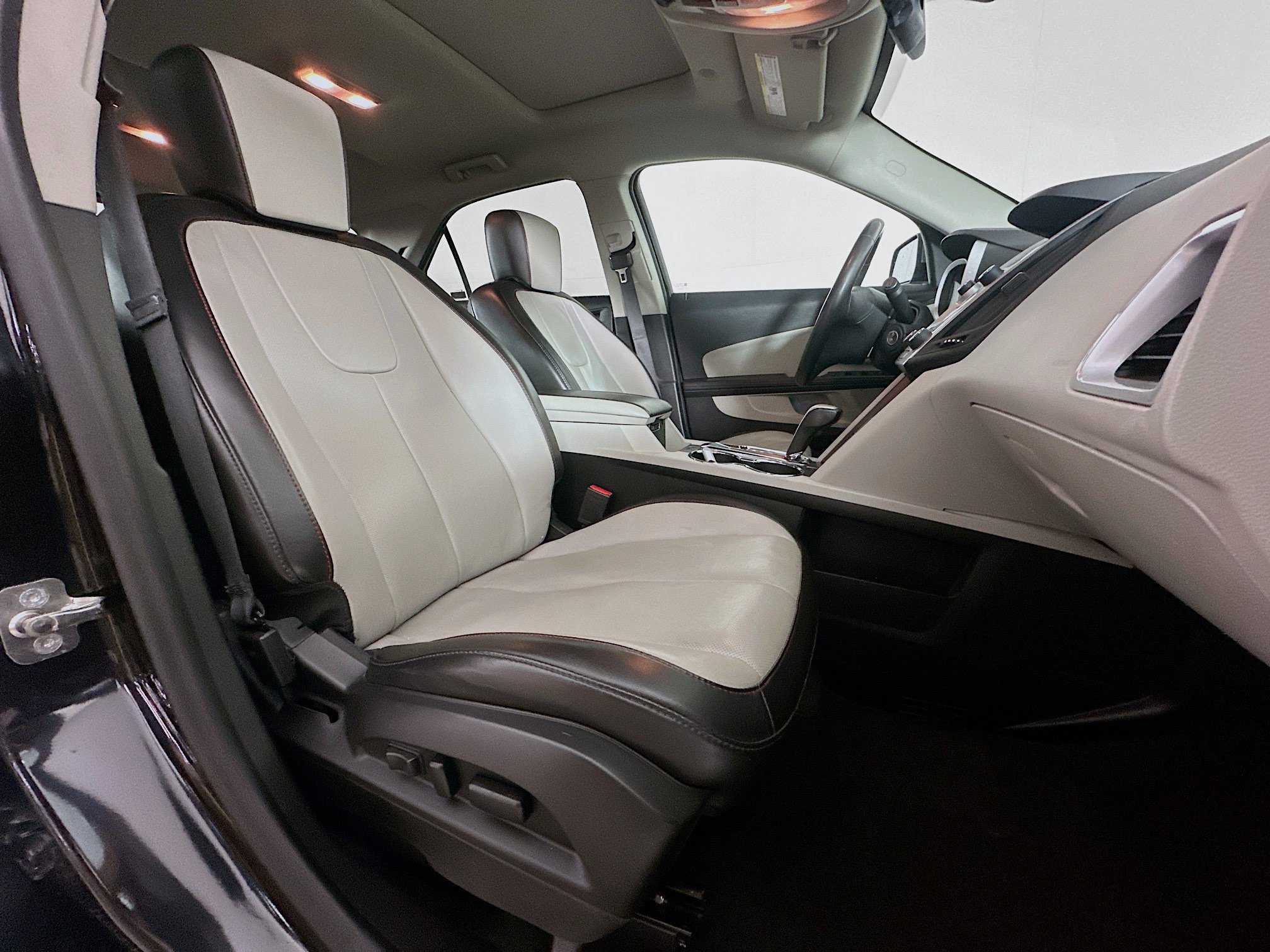 Used 2015 Chevrolet Equinox LTZ FWD image 30