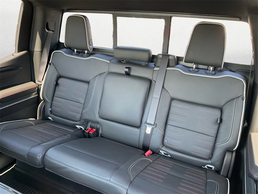 New 2025 GMC Sierra 1500 AT4X image 9
