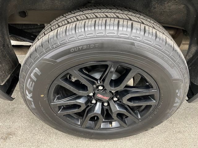 Used 2024 GMC Sierra 1500 Elevation image 15
