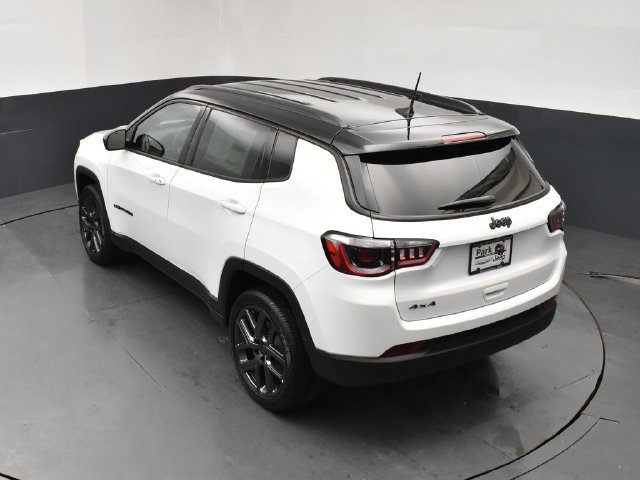 New 2026 Jeep Compass Limited AWD/4WD image 16