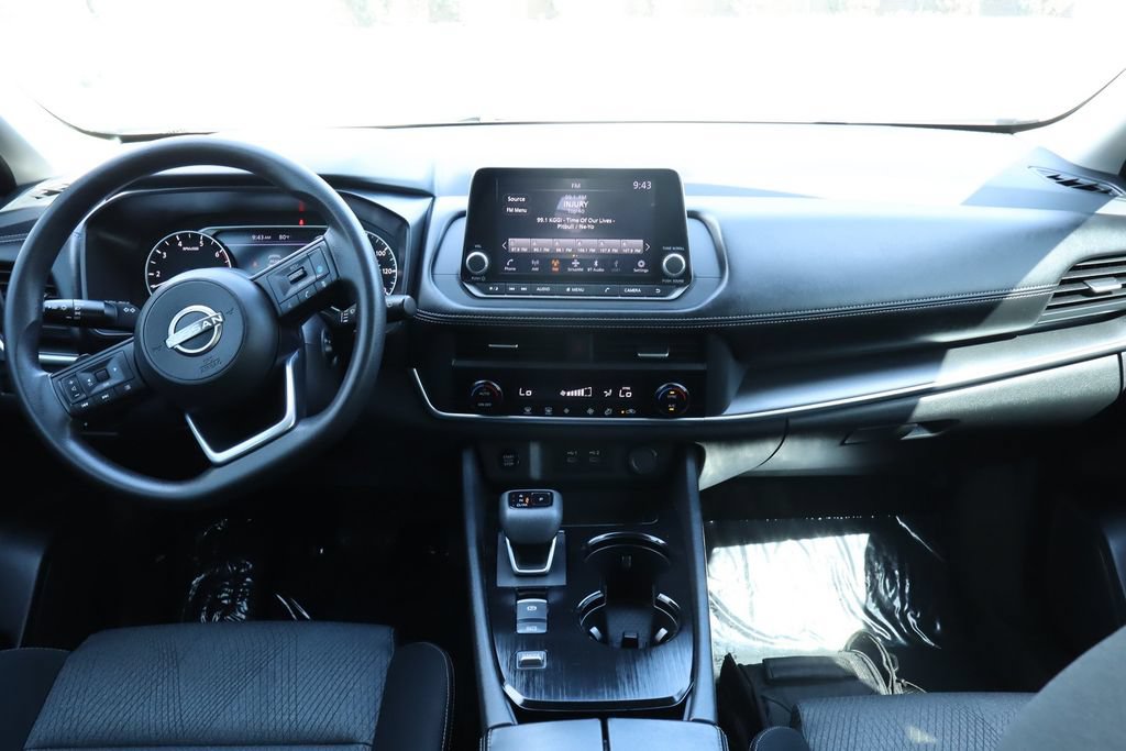Used 2024 Nissan Rogue SV FWD image 26