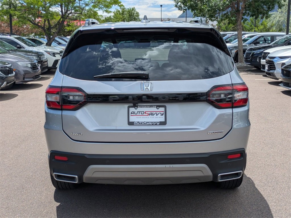Used 2024 Honda Pilot Touring image 5