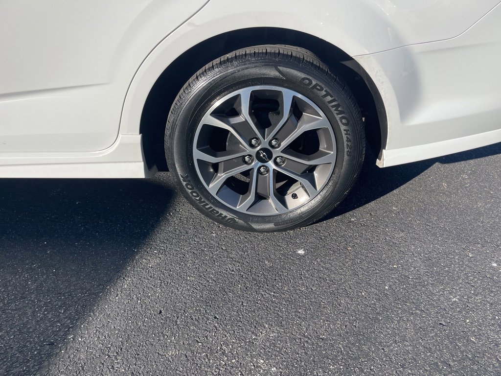 Used 2019 Chevrolet Sonic LT w/ RS Package image 9