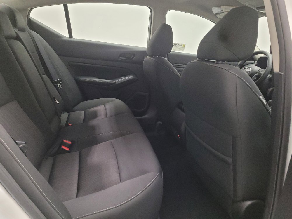 Used 2025 Nissan Altima 2.5 SV FWD image 19