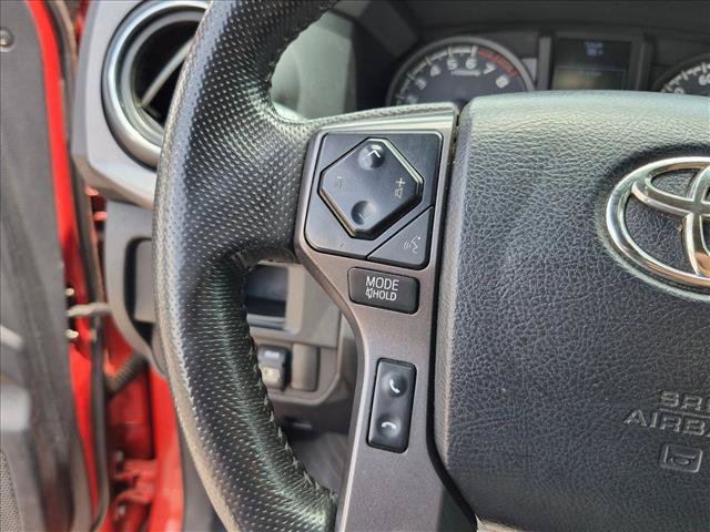 Used 2017 Toyota Tacoma TRD Sport AWD/4WD image 13