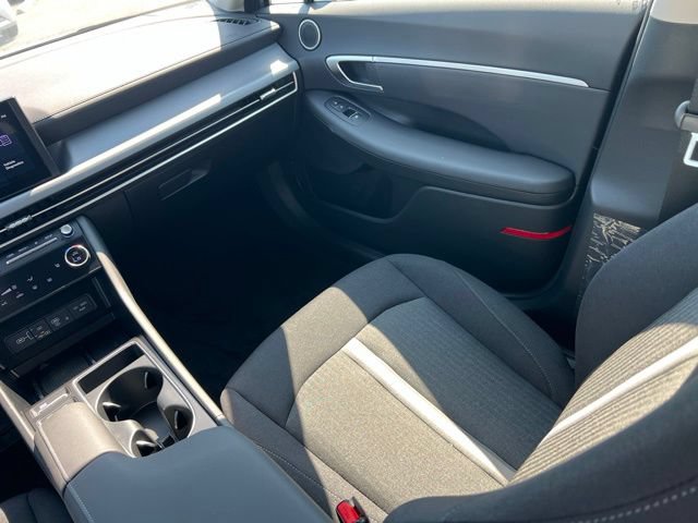 New 2026 Hyundai Sonata SEL FWD image 11