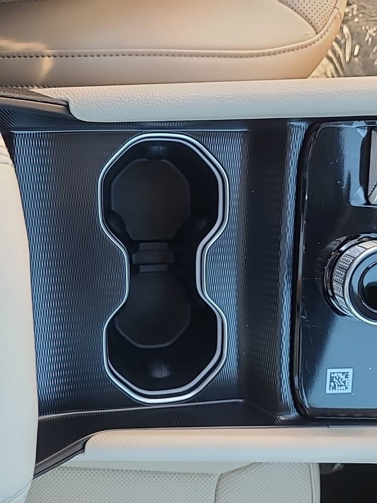 New 2025 Jeep Grand Cherokee Limited w/ Luxury Tech Group II image 28