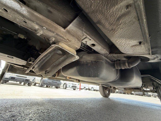 Used 2003 Dodge Sprinter 2500 RWD image 26