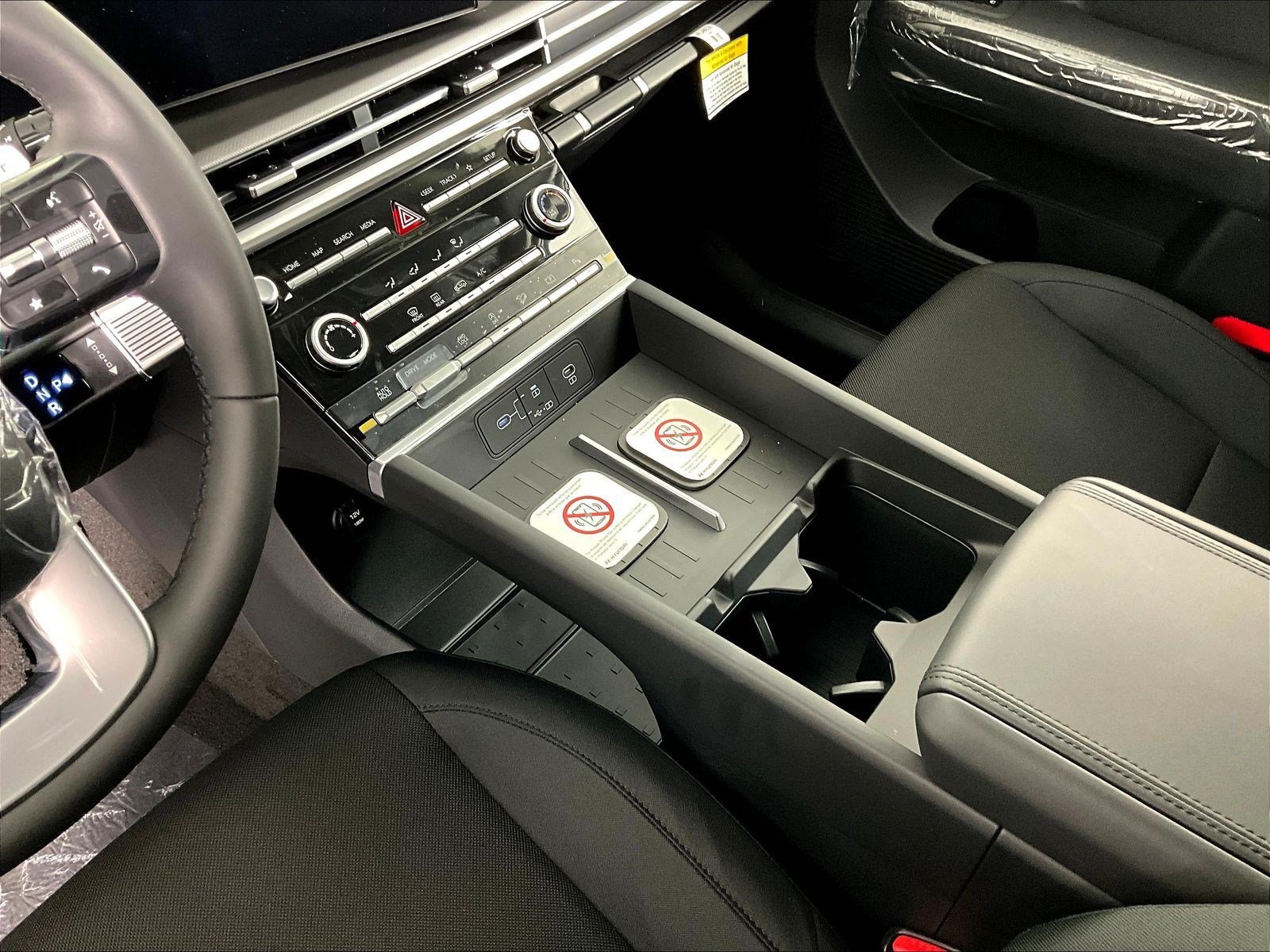New 2027 Hyundai Santa Fe SE AWD/4WD image 12
