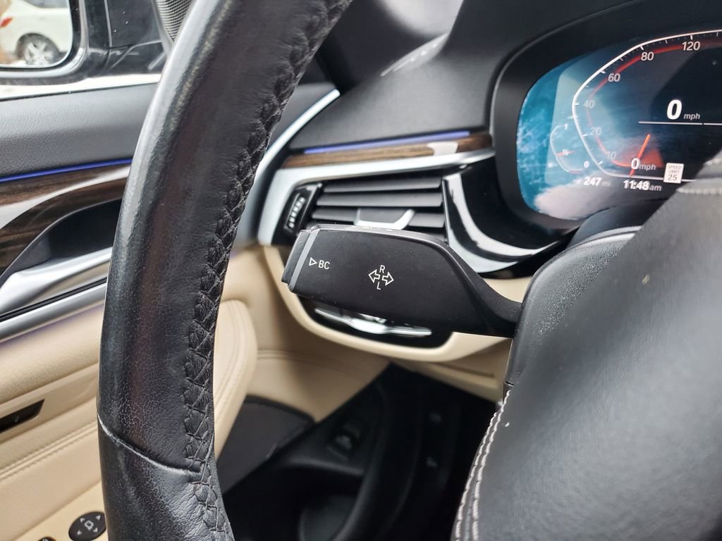 Used 2020 BMW 540i xDrive w/ Convenience Package image 23