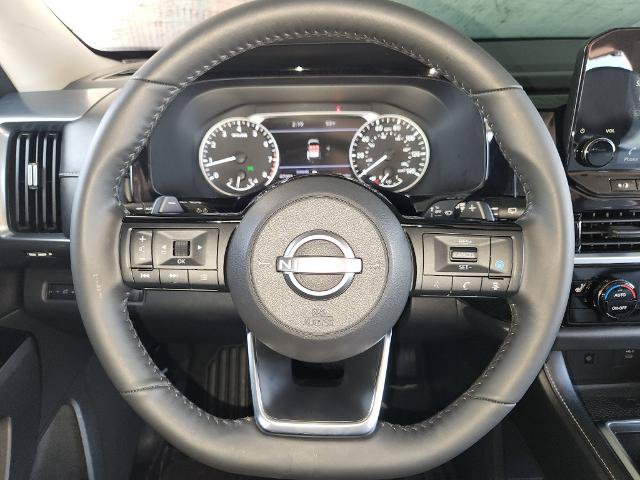 Certified 2023 Nissan Pathfinder SL FWD image 26