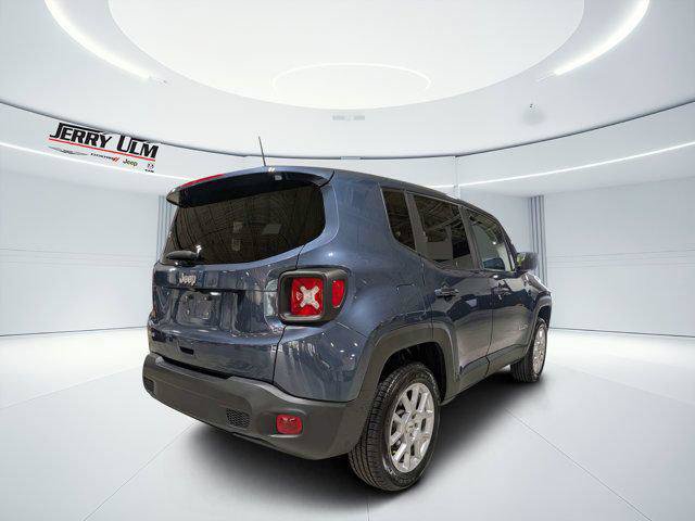 Certified 2023 Jeep Renegade Latitude AWD/4WD image 3