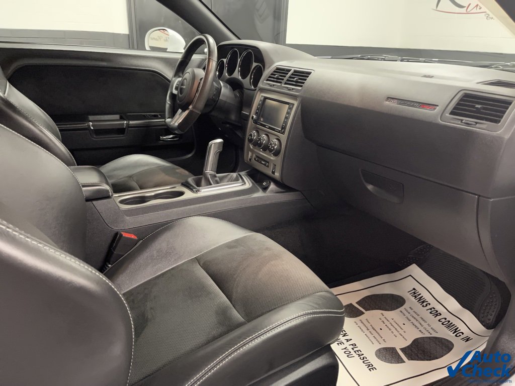 Used 2014 Dodge Challenger SRT8 image 16