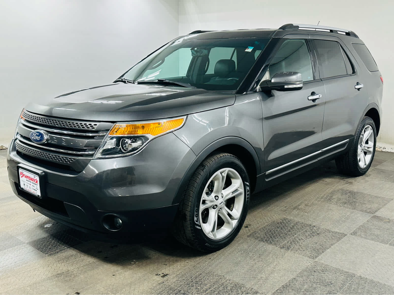 Used 2015 Ford Explorer Limited AWD/4WD image 3