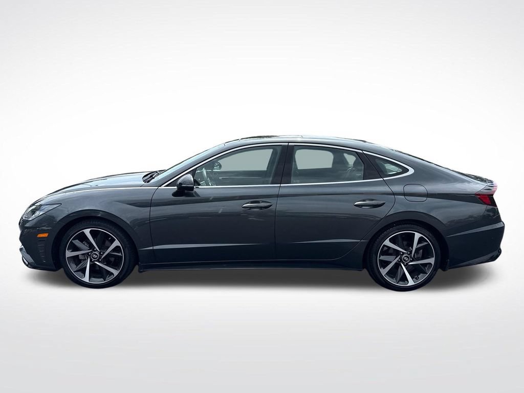 Used 2023 Hyundai Sonata SEL Plus FWD image 2