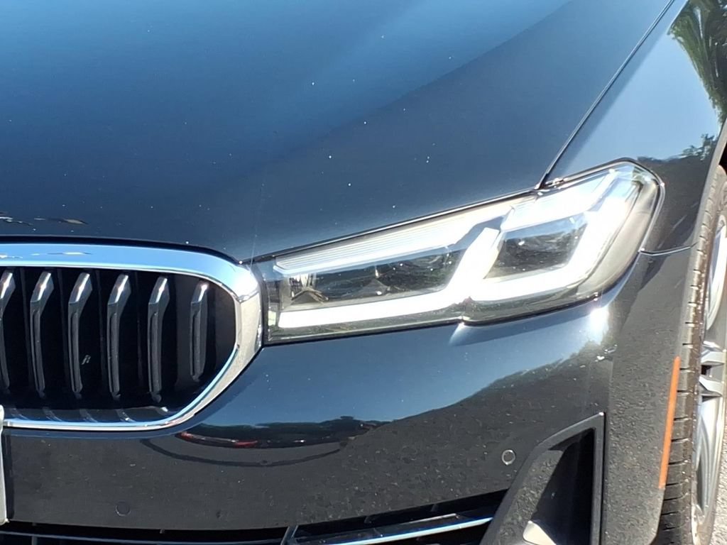 Used 2023 BMW 530i xDrive AWD/4WD image 8
