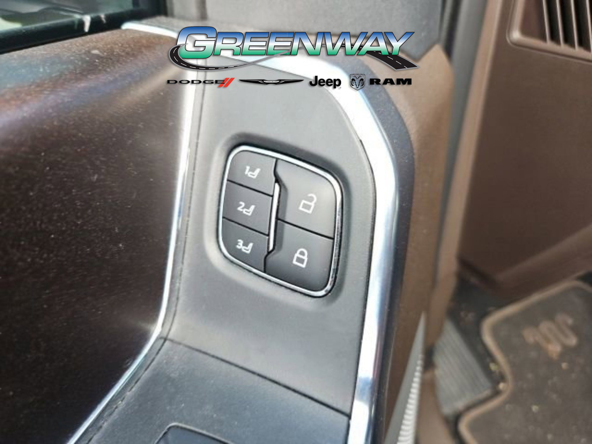 Used 2024 Ford F350 King Ranch w/ Chrome Package image 9