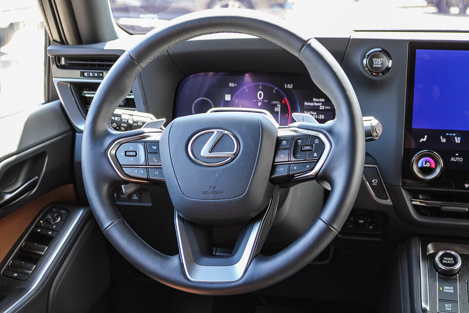 Used 2026 Lexus GX 550 w/ Accessory Package (2T) AWD/4WD image 17