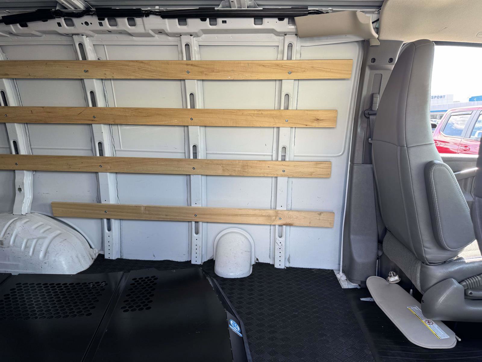 Used 2021 GMC Savana 2500 w/ Driver Convenience Package image 15