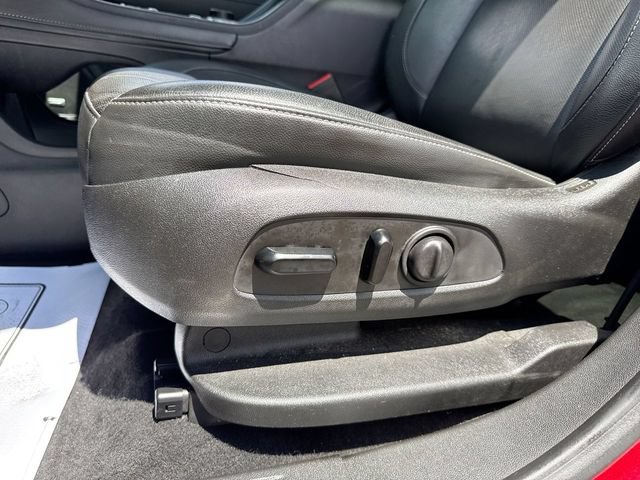 Used 2020 GMC Acadia SLT w/ Driver Alert Package II AWD/4WD image 12