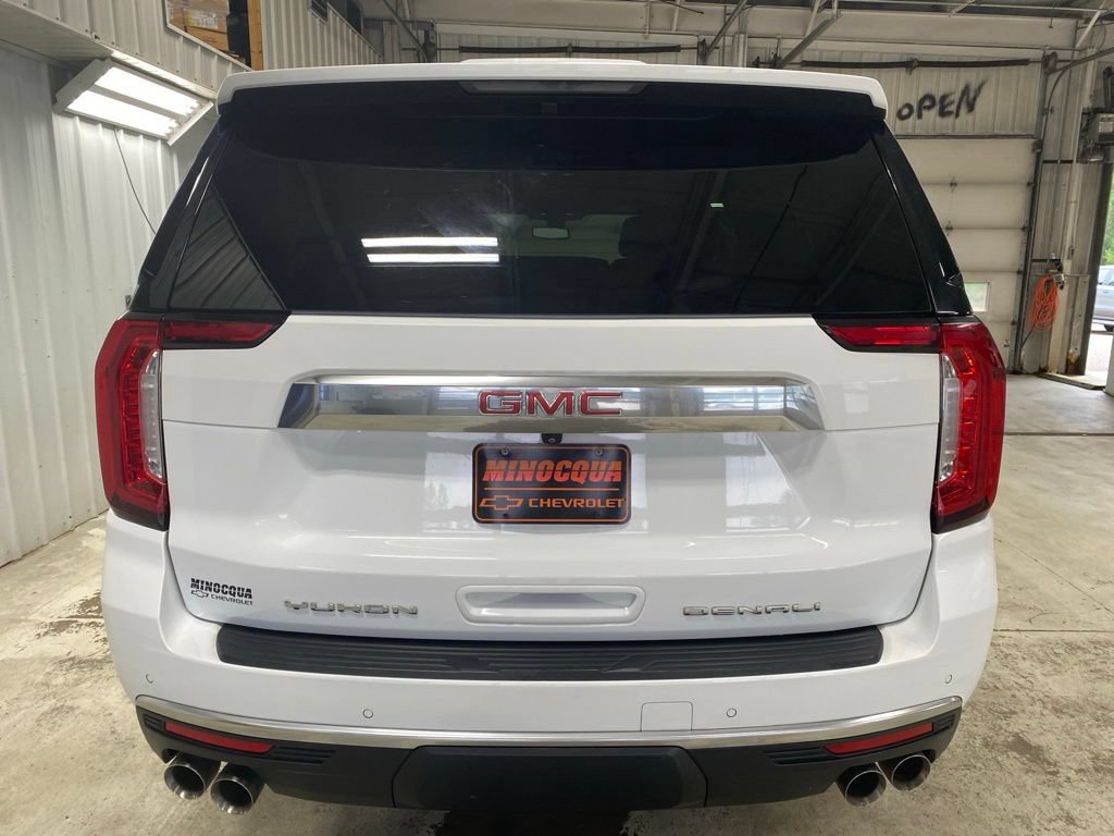 Used 2022 GMC Yukon XL Denali AWD/4WD image 13