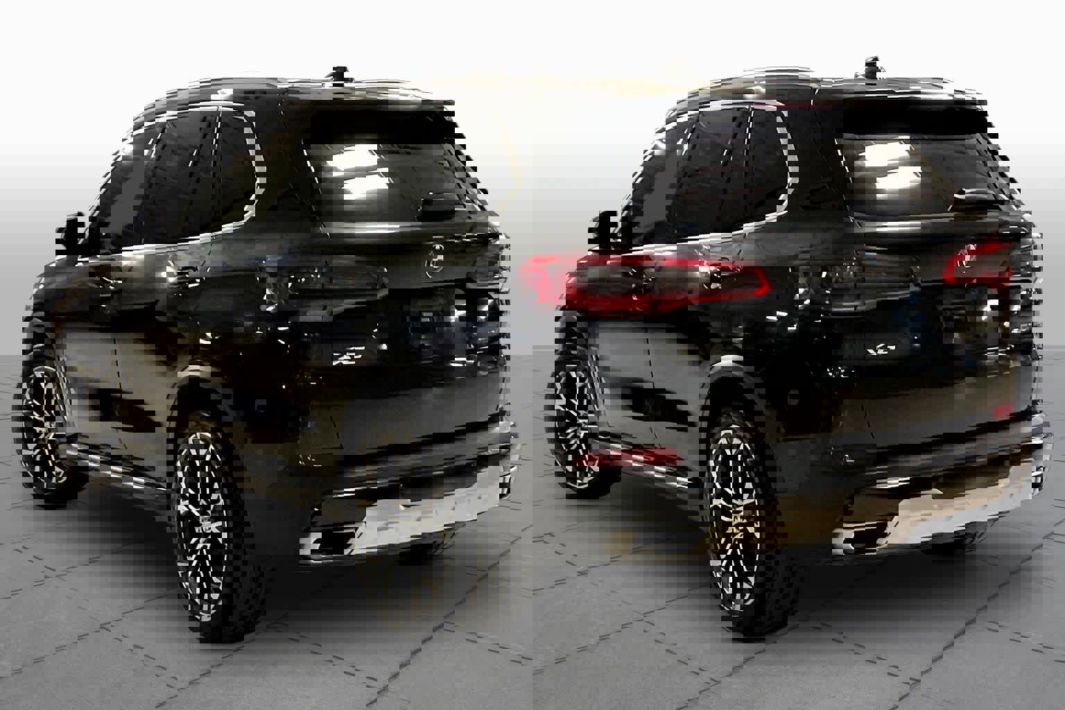 Used 2020 BMW X5 sDrive40i w/ Executive Package image 11