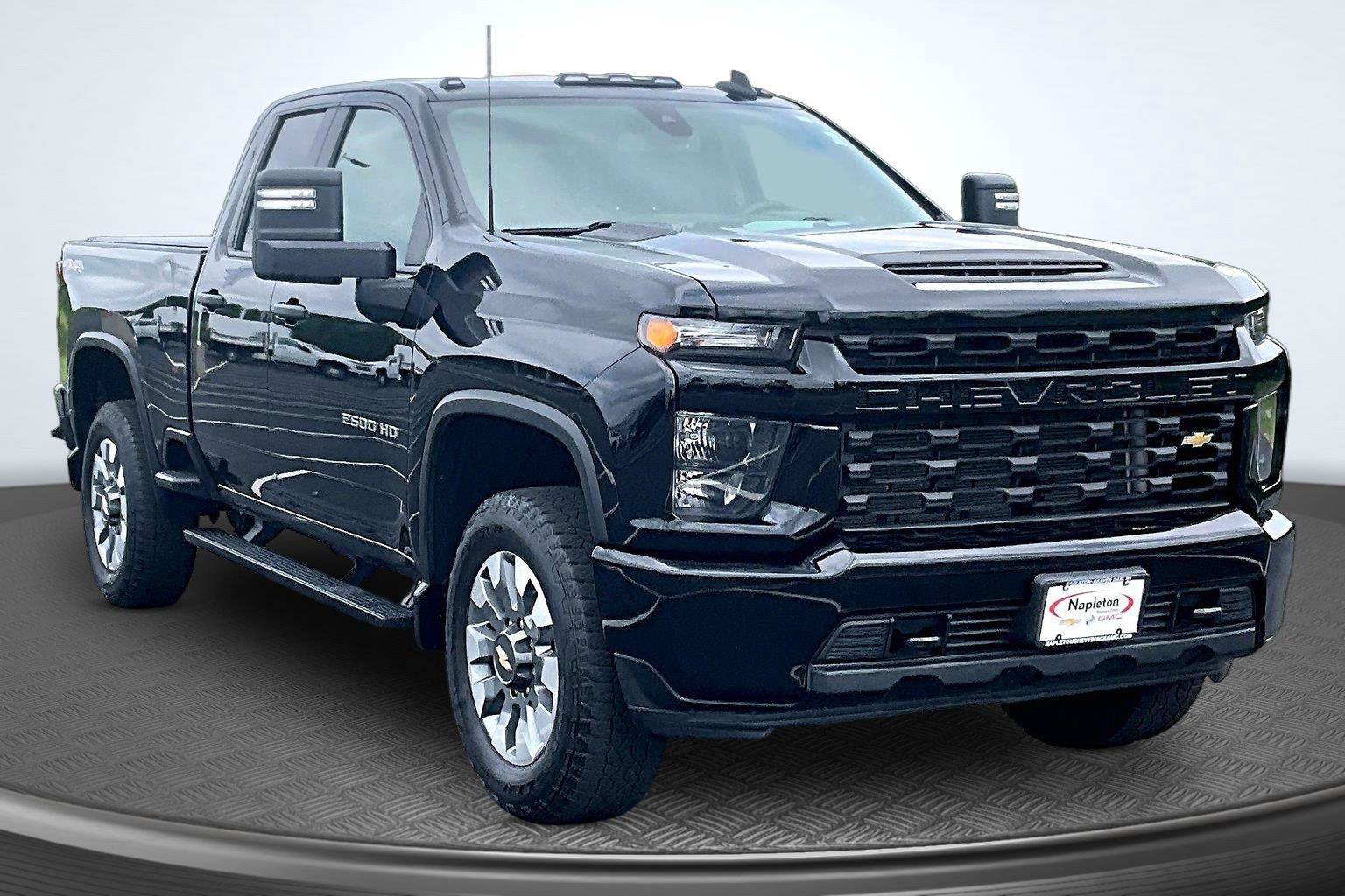 Used 2022 Chevrolet Silverado 2500 Custom w/ Custom Value Package AWD/4WD image 14