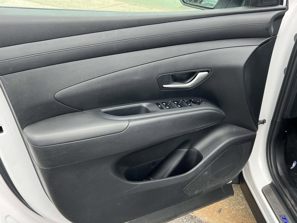 Certified 2025 Hyundai Tucson SE AWD/4WD image 15