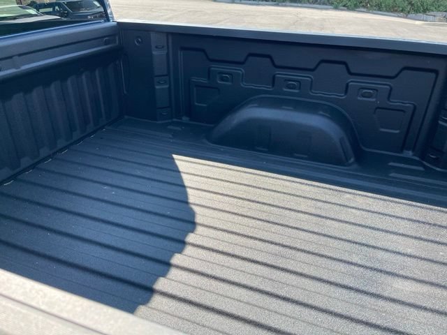 Used 2024 Chevrolet Silverado 1500 Custom w/ LPO, Dark Essentials Package AWD/4WD image 5