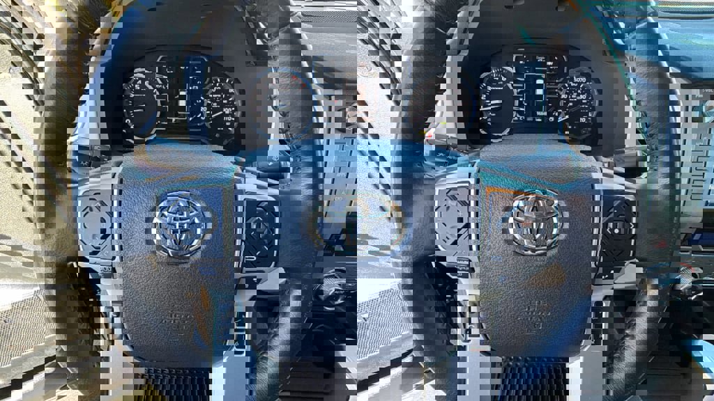 Certified 2018 Toyota Tundra Limited w/ Limited Premium Package image 18