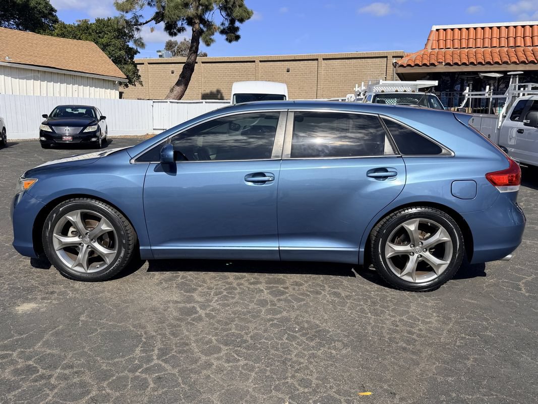 Used 2010 Toyota Venza w/ Leather Pkg FWD image 8