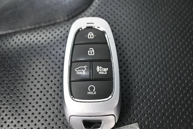 Used 2022 Hyundai Santa Fe SEL w/ Convenience + Premium Package FWD image 25