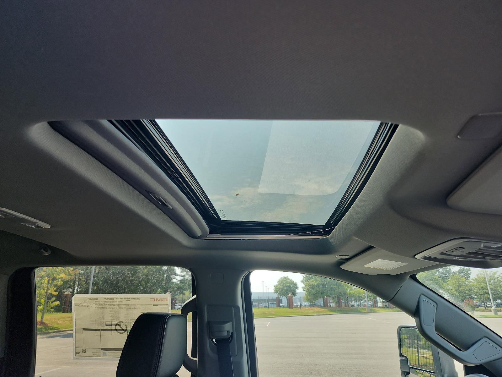 New 2026 GMC Sierra 2500 Denali w/ Denali Reserve Package image 9